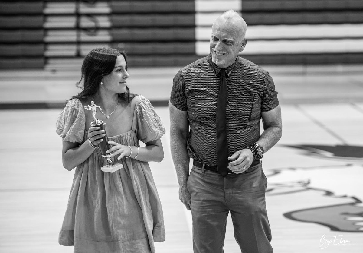 kerrywekelo's tweet image. My heart was so touched when my daughter's coach said, "Audrey was our culture protector." bit.ly/kwaudawd #teamwork (Photo credit Bo Elam)