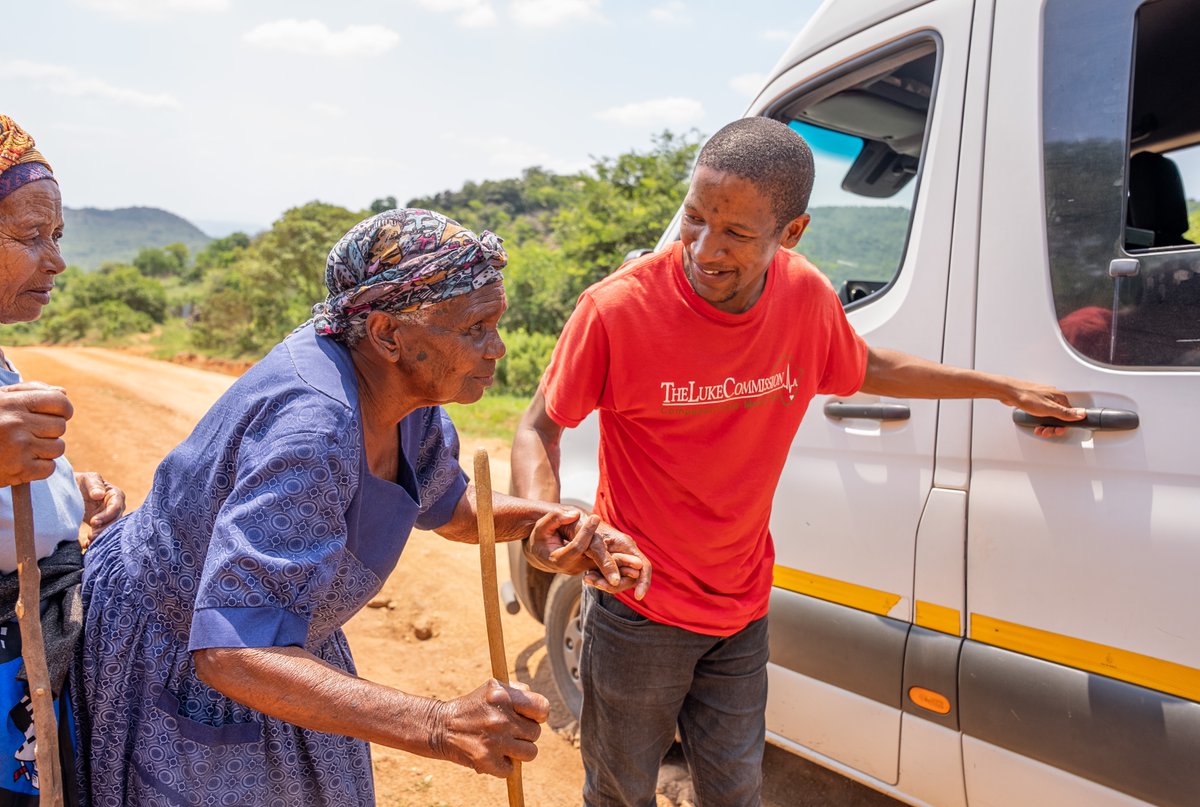 When Gogo couldn’t make it to campus for care, our team came to her. No one is left behind.

Bringing world-class, compassionate medicine to Every Last One. 💙

#TLCGlobal #Dignity #RuralHealth #Outreach #EveryLastOne