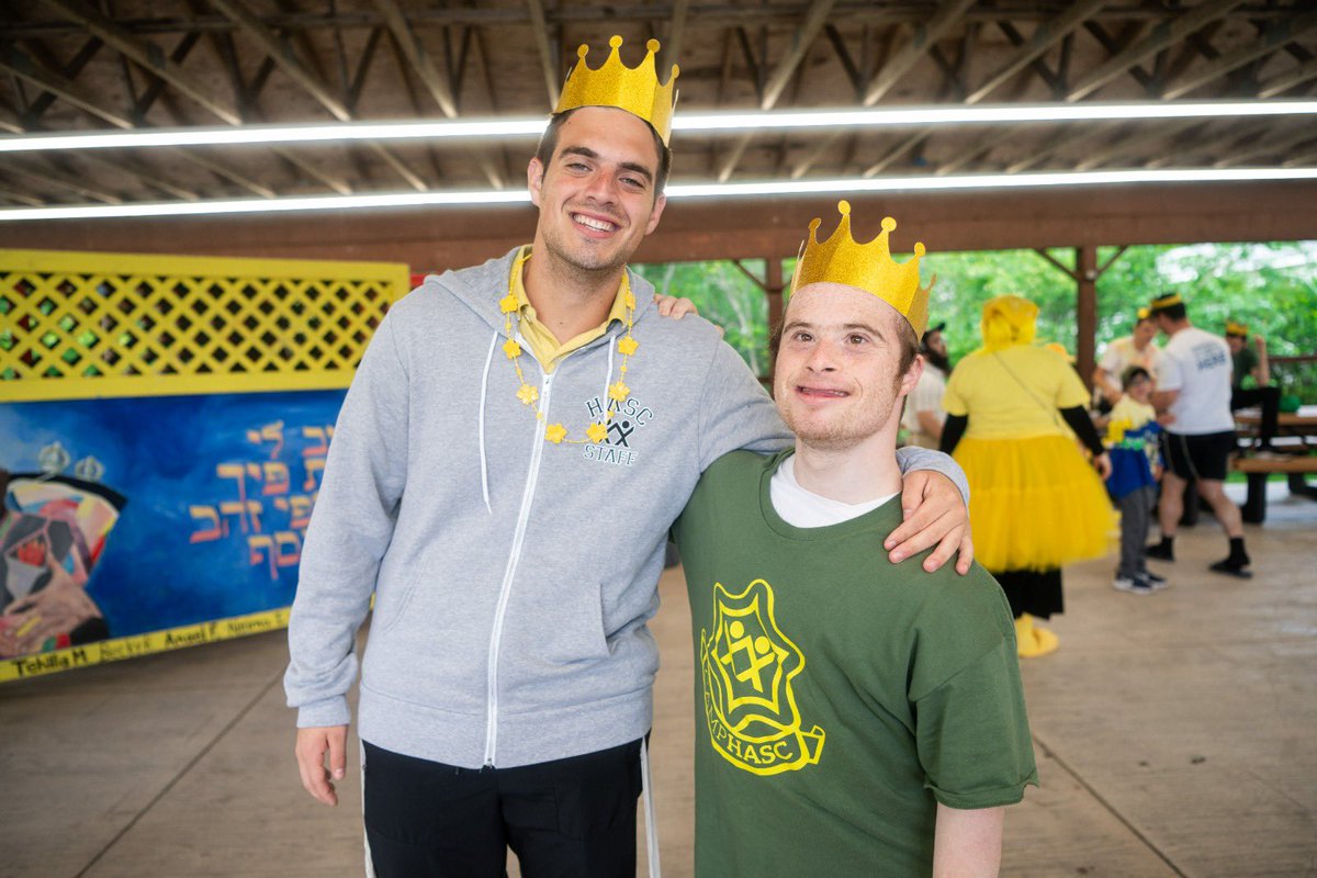 CampHASC's tweet image. FIELD DAY 5785 🟡🟣🟡🟣
Energy. Teamwork. Nonstop Ruach.
💥💛💜

#FieldDay5785 #CampHASC #TeamSpirit #UnstoppableEnergy #HeavenOnEarth