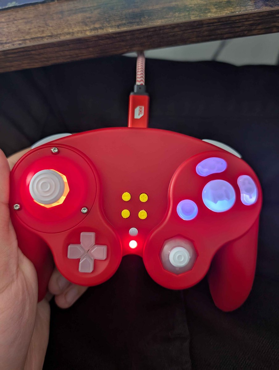 bumble (@bumblesmash) on Twitter photo Finished building my GC Ultimate from <a href="/handheldlegend/">Hand Held Legend</a> <a href="/MitchHHL/">Mitch Cairns</a>. Triggers were a pain because I've always hated them LOL but this controller feels great. Gonna be my new main Smash / Rivals 2 controller, and possibly some other games too! Gonna get a Zeon emblem in the middle too Finished building my GC Ultimate from <a href="/handheldlegend/">Hand Held Legend</a> <a href="/MitchHHL/">Mitch Cairns</a>. Triggers were a pain because I've always hated them LOL but this controller feels great. Gonna be my new main Smash / Rivals 2 controller, and possibly some other games too! Gonna get a Zeon emblem in the middle too