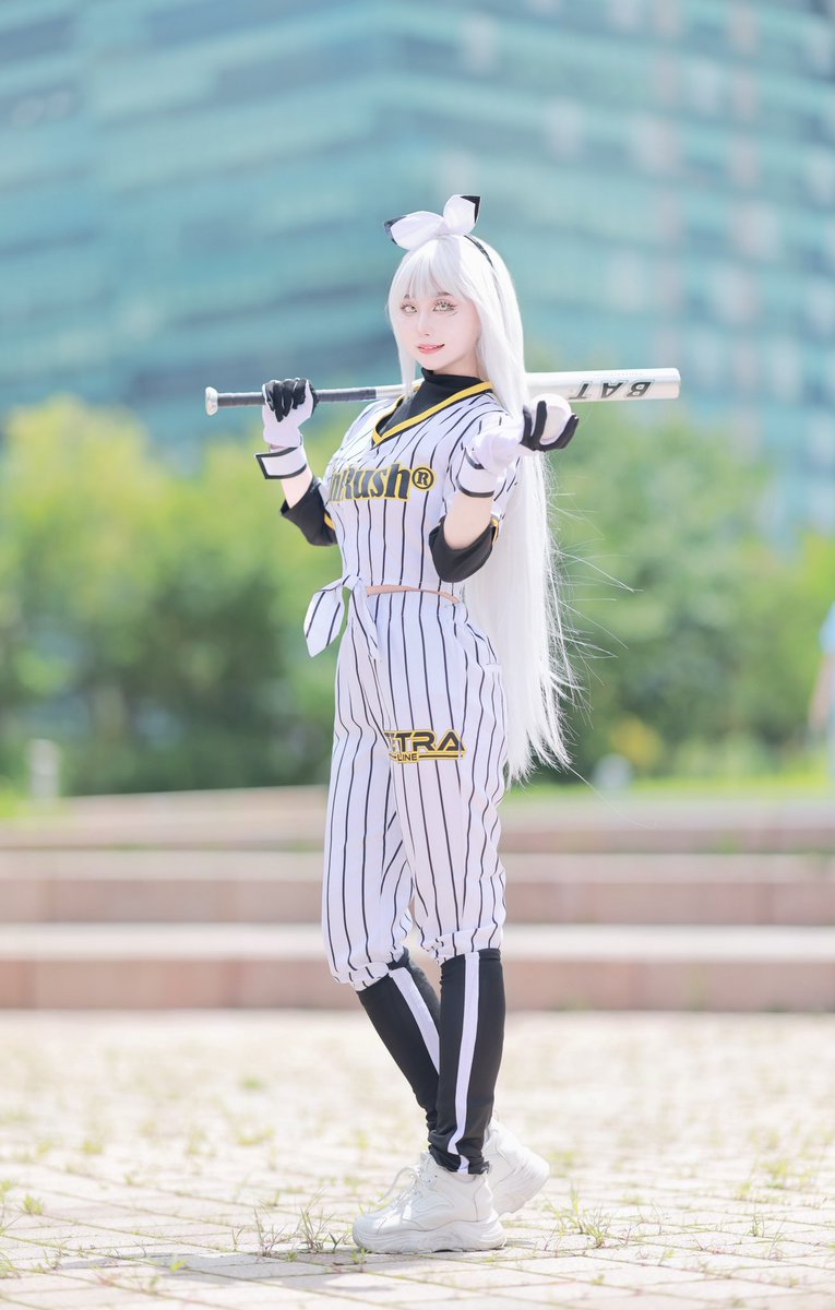0qn087's tweet image. 니케 블랑 야구복 ver
「 승리의 행운을 가져오는
하얀 토끼가 왔어요! 🐰」
#nikke #NIKKEcosplay #blanc
#cosplay #コスプレ