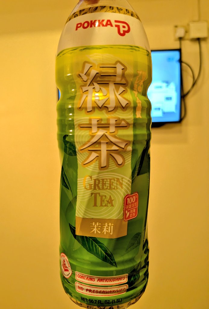 Toori_mo's tweet image. シンガポール、この普通の見た目のお茶を買ったら砂糖めっちゃ入ってて激甘なのワナすぎる。
飲食店でも無糖の飲み物なくて絶望すること多いし、調べたら糖尿病率が世界2位だった