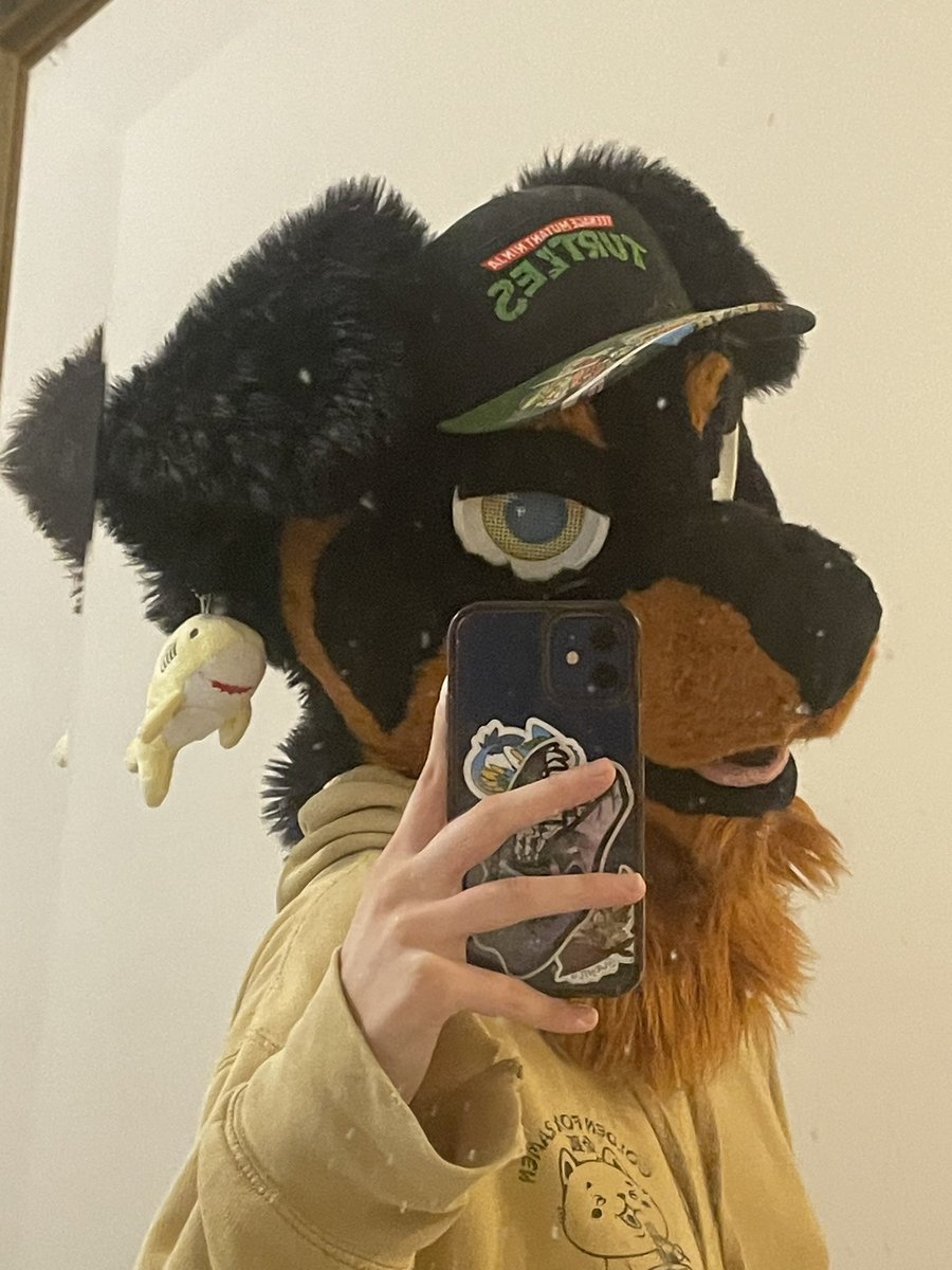 ThatDumbYote's tweet image. Share your crusty mirror pics