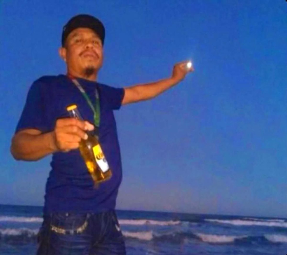 Palace_gio's tweet image. I can&apos;t give you one of my beers, but I will give you the moon.