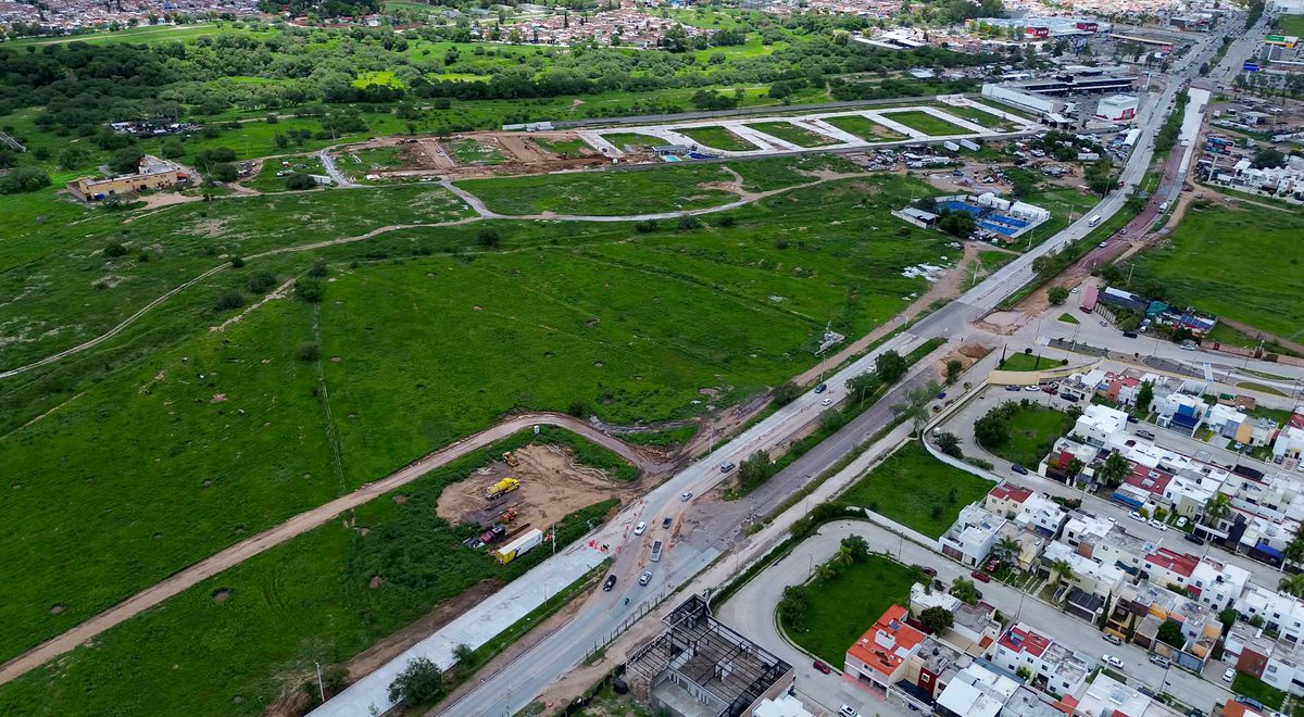 TereJimenezE's tweet image. LES COMPARTO EL AVANCE DE LA REHABILITACIÓN CON CONCRETO HIDRÁULICO DE TERCER ANILLO
Avanzamos con la 5ª etapa de la rehabilitación con concreto hidráulico del Tercer Anillo, obra que beneficiará a las y los habitantes del sur poniente de la capital con traslados más seguros.…