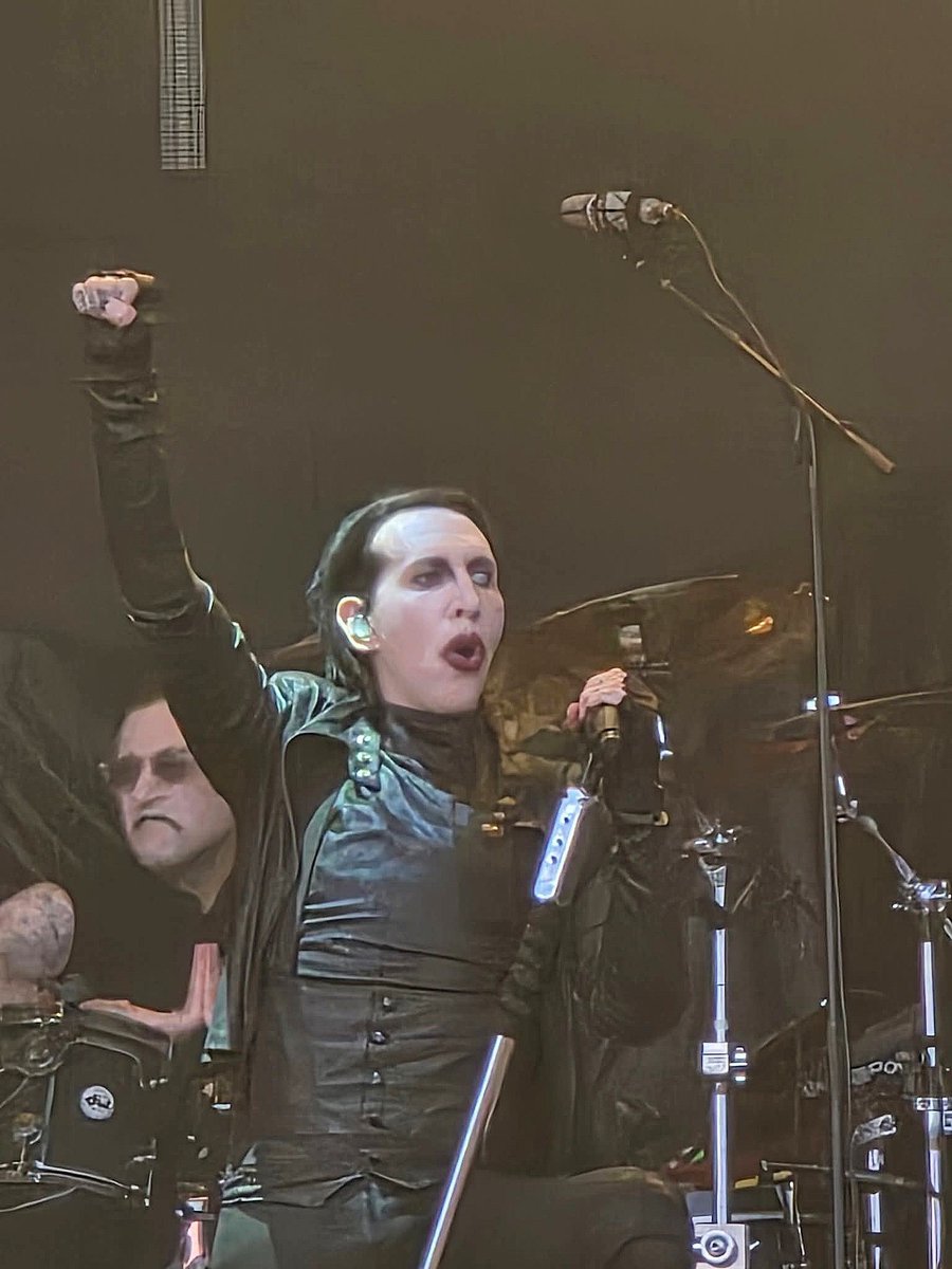 HELL_ETC's tweet image. Marilyn Manson durante apresentação no Rock Fest, Cadott, WI, 18.07.2025.
Foto: chris mchugh