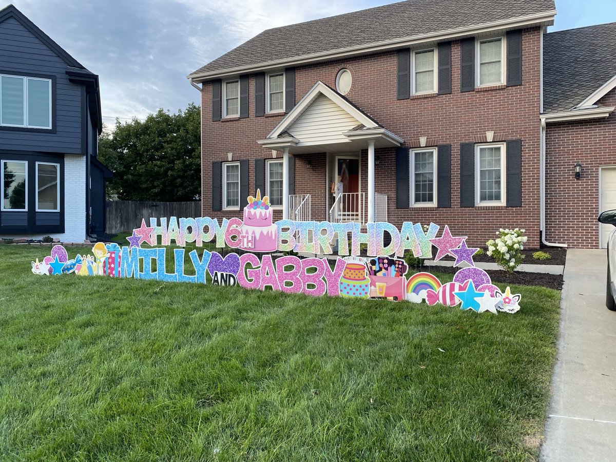 Happy birthday twins!!