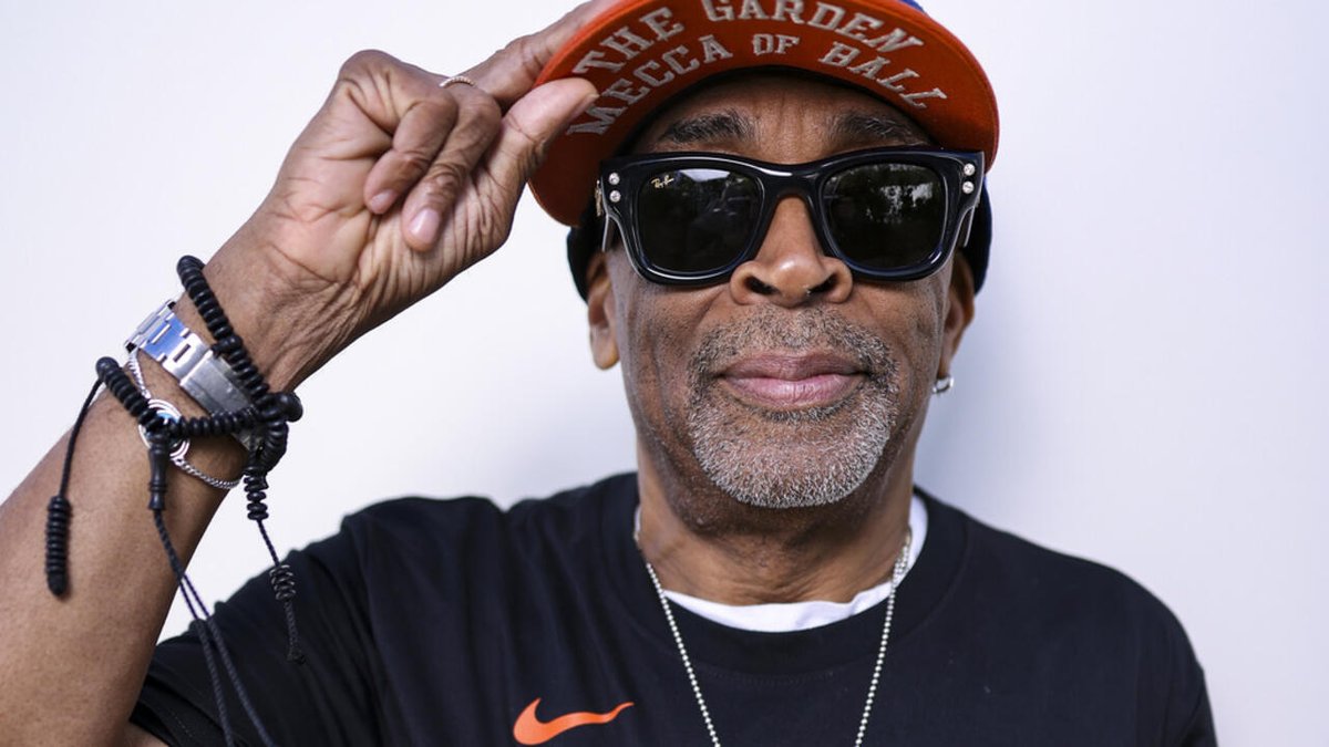 RFIAfrique's tweet image. Bénin: le président Talon nomme le cinéaste américain Spike Lee ambassadeur des afro-descendants aux Etats-Unis rfi.my/BrrY.x