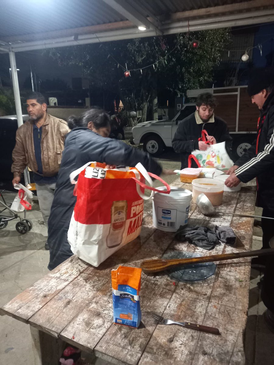 SBAElTalar's tweet image. BARRIO TALAR SUR
🇦🇷 Hoy en el comedor y merendero “La Esperanza de El Talar”, los compañeros de la #AgrupaciónTalarSur realizaron una olla 🍵solidaria para los vecinos y vecinas del barrio, agradecemos el apoyo del intendente @ZamoraJulio