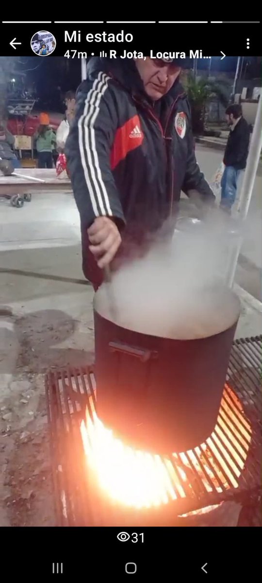 SBAElTalar's tweet image. BARRIO TALAR SUR
🇦🇷 Hoy en el comedor y merendero “La Esperanza de El Talar”, los compañeros de la #AgrupaciónTalarSur realizaron una olla 🍵solidaria para los vecinos y vecinas del barrio, agradecemos el apoyo del intendente @ZamoraJulio