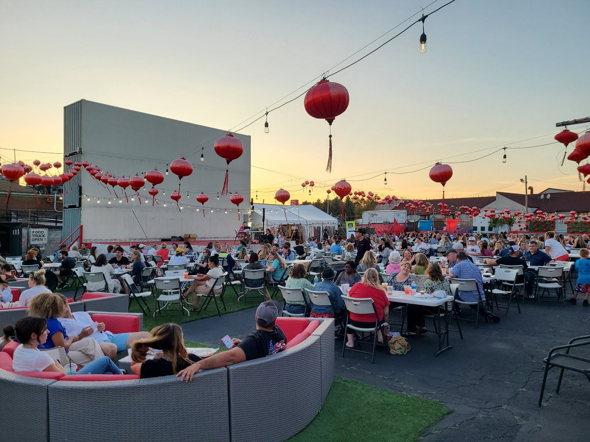 KowloonSaugus's tweet image. It's a packed house for Wednesday Night Bingo! Thank you to everyone for coming out! Thank you to The Greater Lynn Chamber of Commerce for having their Bingo Night Event here!
#WednesdayNightBingo
#KowloonRestaurant
#BingoMusicMaiTaisSaugusWings