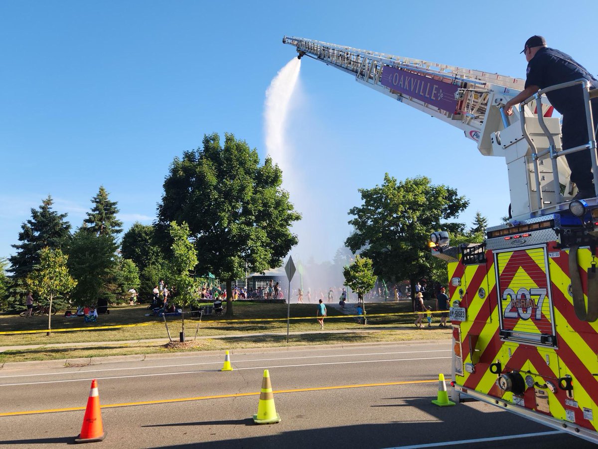 Oakville Fire Dept tweet media