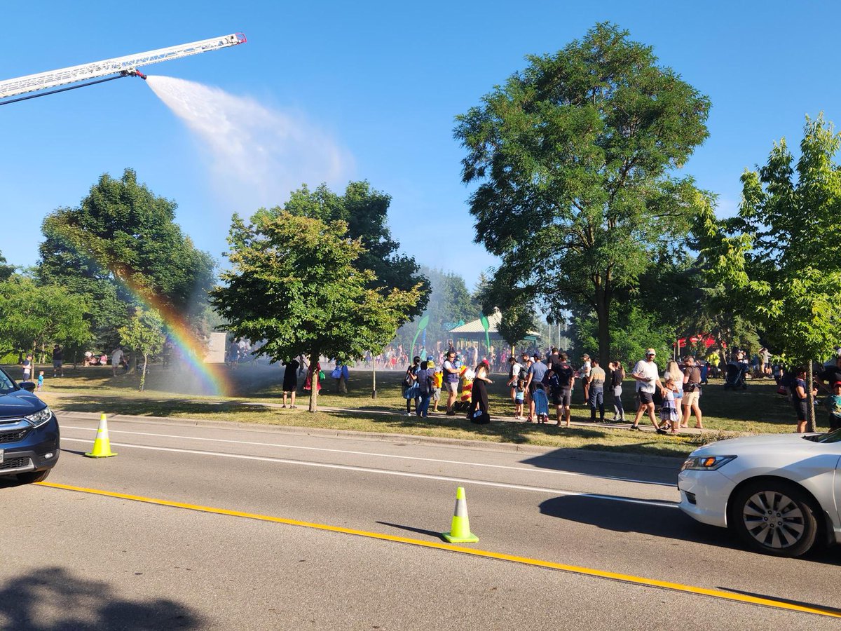 Oakville Fire Dept tweet media