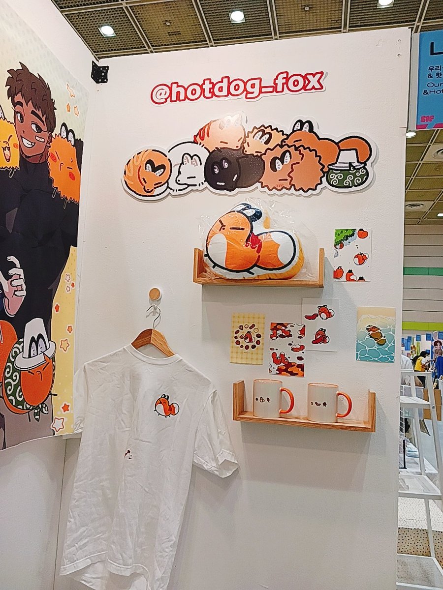부스 정상 운영합니다!🦊🌭🧡
