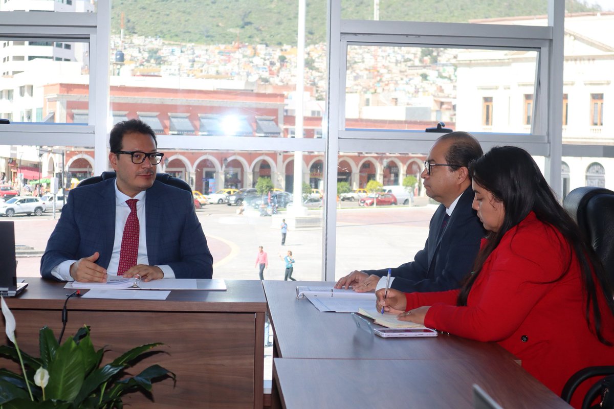 Hacienda Hidalgo (@hacienda_hgo) on Twitter photo Los proyectos educativos son clave para construir el futuro de Hidalgo en la administración encabezada por el gobernador <a href="/juliomenchaca_/">Julio Menchaca</a>.
Por ello, en coordinación con el Instituto Tecnológico Superior de Huichapan #ITESHU, el Instituto Tecnológico Superior del Occidente del Los proyectos educativos son clave para construir el futuro de Hidalgo en la administración encabezada por el gobernador <a href="/juliomenchaca_/">Julio Menchaca</a>.
Por ello, en coordinación con el Instituto Tecnológico Superior de Huichapan #ITESHU, el Instituto Tecnológico Superior del Occidente del