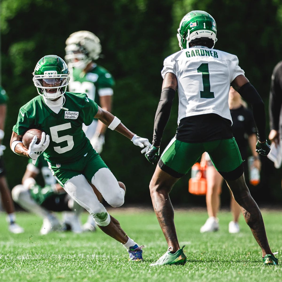 NYJets_Media's tweet image. The 1st Training Camp Practice with Brand New Contract Extensions π π°
