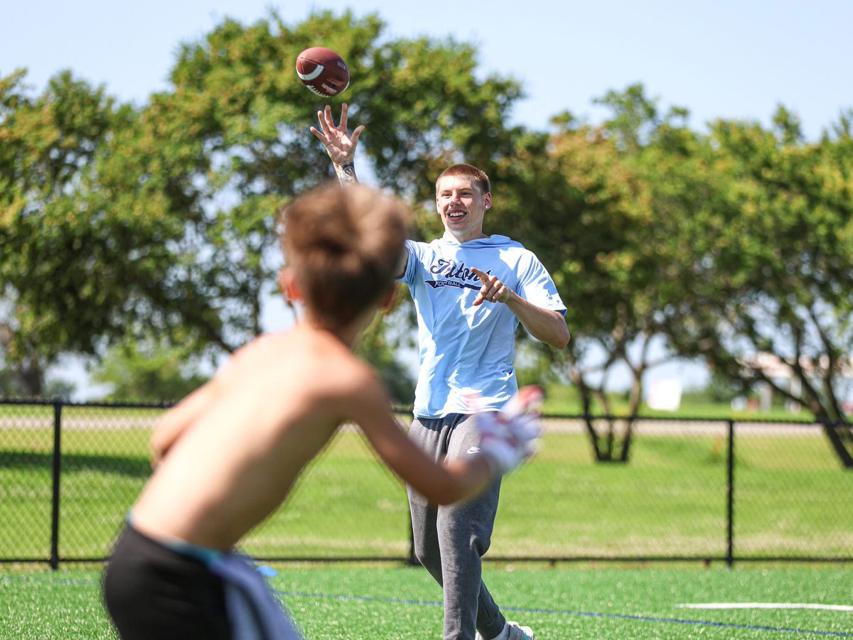 ICTritons's tweet image. Over 175 youth enjoyed three days with Coach Montalto, his coaching staff, and Triton players for the @TritonNation Youth Camp! Lots of talented #FutureTritons - hope to see you at our games! More at facebook.com/ictritons #TritonNation #TritonExperience #BeATriton