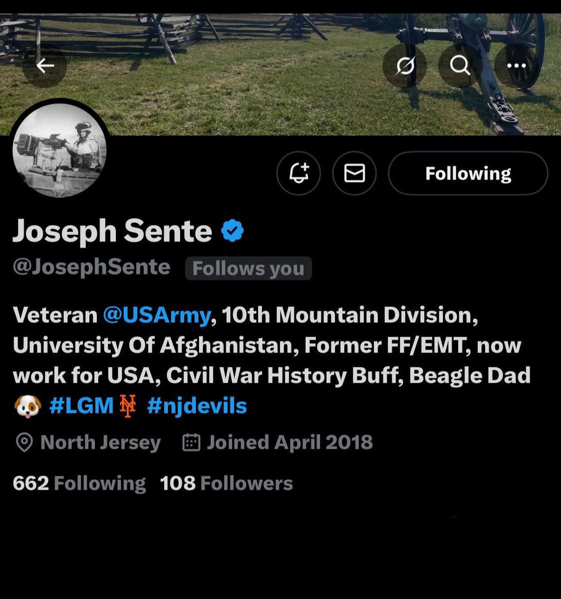 VetSalutes's tweet image. This is why we do it.
Between myself and @BiologicalWoma2 and everyone else who shared, this dude gained 1100 followers in 2 days!
Now he has a support system!!
@JosephSente