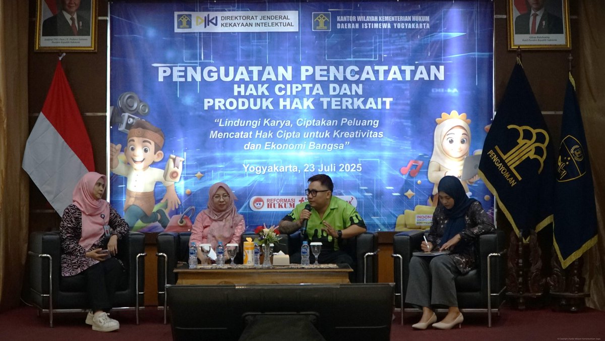 🎵 "Jogja" bukan cuma lagu, tapi karya intelektual yang dilindungi hukum!
Hari ini, Kemenkum DIY kolaborasi dengan <a href="/ArmanHarjo/">Arman Harjo</a>  (<a href="/LangitsoreMusik/">langitsore.musik</a> ) edukasi hak cipta musik. Simak thread-nya! 👇
#kanwilkemenkumjogja #kanwilkemenkumdiy #kanwilkemenkumyogyakarta #KementerianHukum