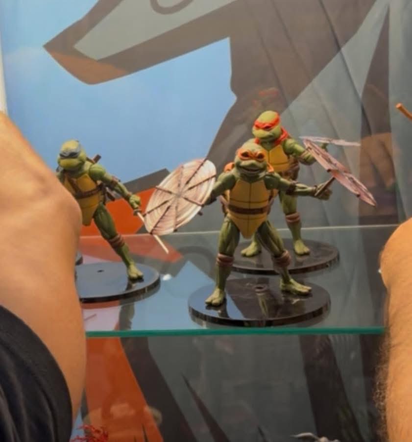 gangewifre1's tweet image. Just seen these online @mezcotoyz pulling out all the big guns! @ILikeWhatIBuy @ToyBoxDave @airborne8890 @airborne8890 @TheBearded_Sumo @ToyBoxDave @toyetic40s @toypixx @ToyNewsInterna1 @toypilaNews @dexda213 @eric_flathers @GeekDad248