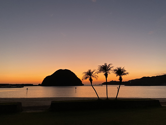 JALs_now's tweet image. 8月4日(月)応募締切！
#JAL マイレージを活用して、移動費を抑えて #二地域居住 の体験ができるプログラム「つながる、二地域暮らし」の参加者を募集中✨
6地域から行きたい地域を選べます😊
詳細はこちら📝
→social.jal.co.jp/FOd

✈️［お知らせ］
#JALInformation