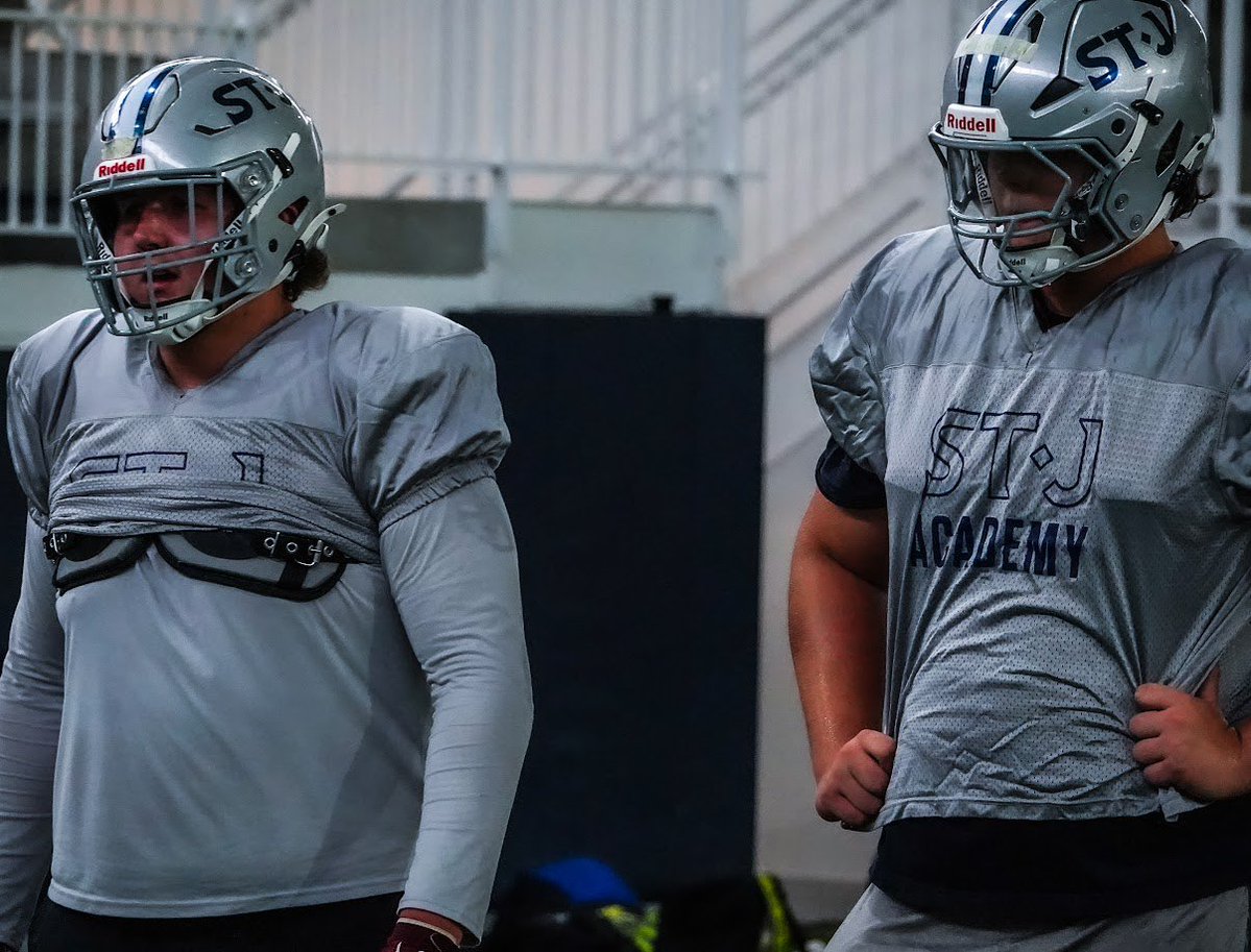 CoachOvertonJ's tweet image. “ You gotta be willing to give everything for nothing , the reward is the work “ ST🔹J #TwoAdays #Strivers #stackdays #Trendsetters #Sharkweek