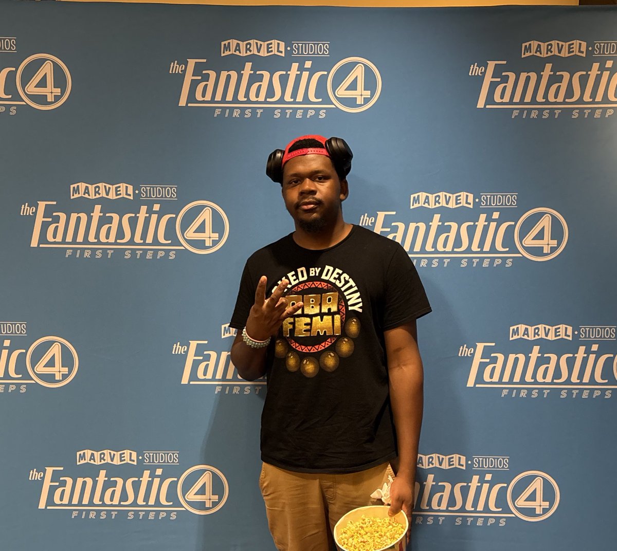BilliamSan's tweet image. #FantasticFour checks all the boxes for an entertaining summer blockbuster + MORE!
The film’s engaging atmosphere from the AMAZING visuals, its charming score by Micheal Giacchino, and high-stakes narrative leading to the cast’s compelling chemistry makes this film a fun time!