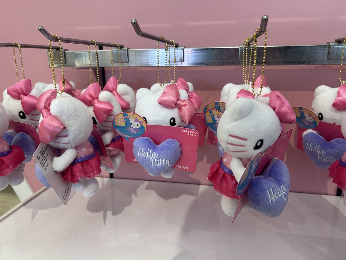 ハローキティ♡激レア♡MONSTERS×ハローキティコラボマスコット2点セット♡ ハローキティ マスコット ×〇×〇ギャル｜タイトーの4月の