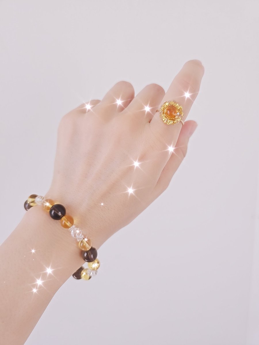 toroco33's tweet image. いつもご支援ありがとうございます✨
ひまわりブレスレット
これからの季節にピッタリです
ストーン💎はスモーキークォーツとシトリン、水晶です🌻
minne.com/@toroco-3
リングは
@minky_jewel 様
琥珀の🌻リング🥰
#ハンドメイド好きさんと繋がりたい