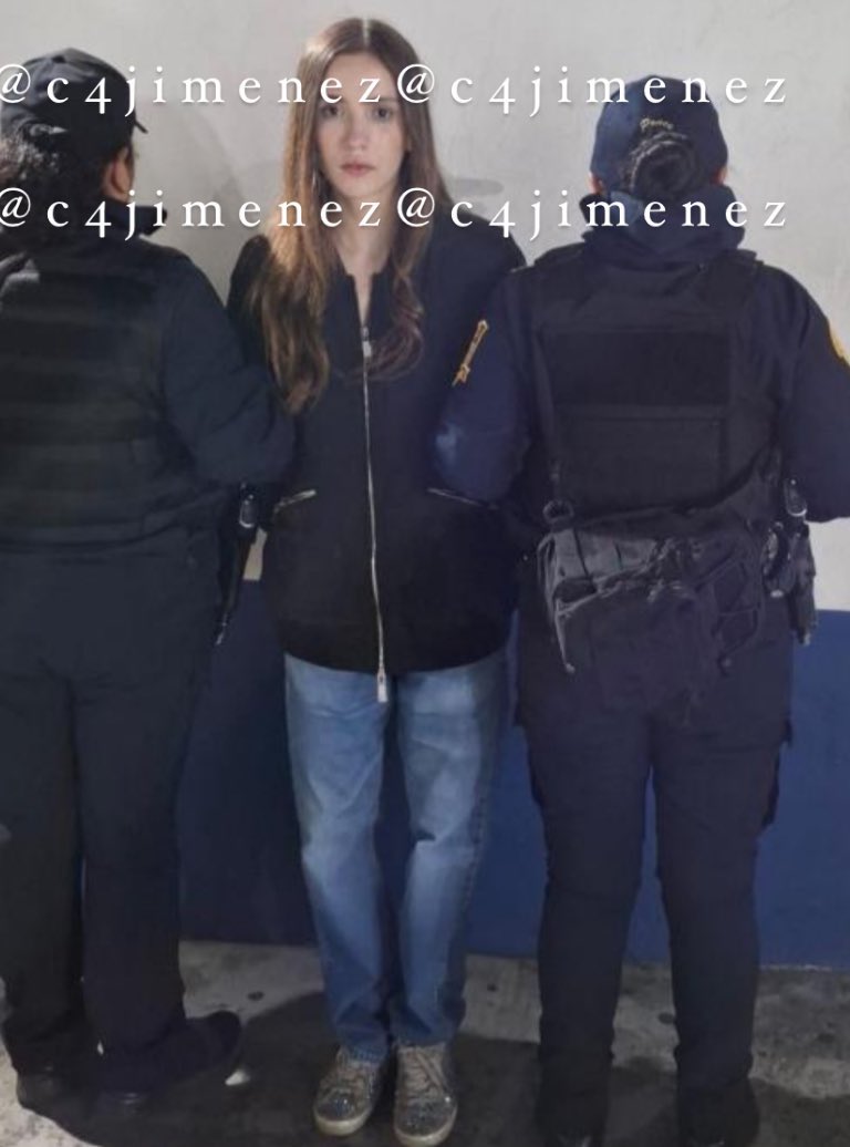 c4jimenez's tweet image. LIBRE MARIANNE GONZAGA
Es la influencer q apuñaló unas 15 veces a Valentina Gilabert en un depa de @AlcaldiaAO
La lesionó en cuello, tórax, manos… la dejó grave…
@SSC_CDMX la detuvo y @FiscaliaCDMX la encarceló.
Pasó 5 meses presa.
HOY SALIÓ del PENAL en el que estaba.