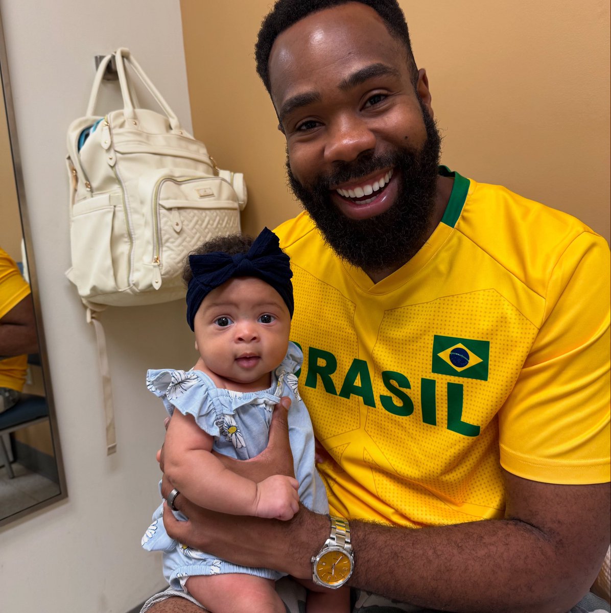 sammyrigaud's tweet image. Baby girl is 2 months old 🤯🤯 #girldad