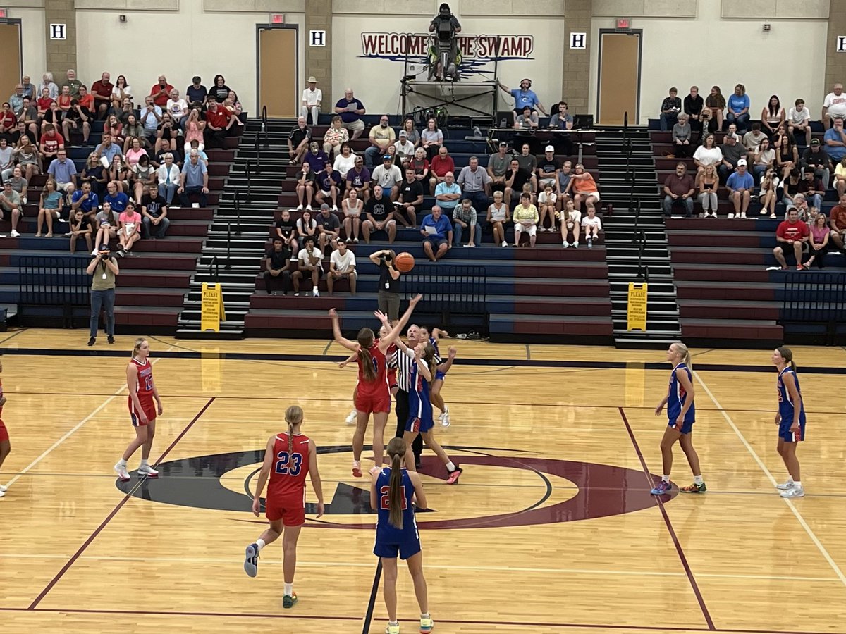 MilWestLadyCats's tweet image. One last time watching these 2 represent MW at the NCA All-Star Game. This time as โfrenemiesโ on opposite teams.