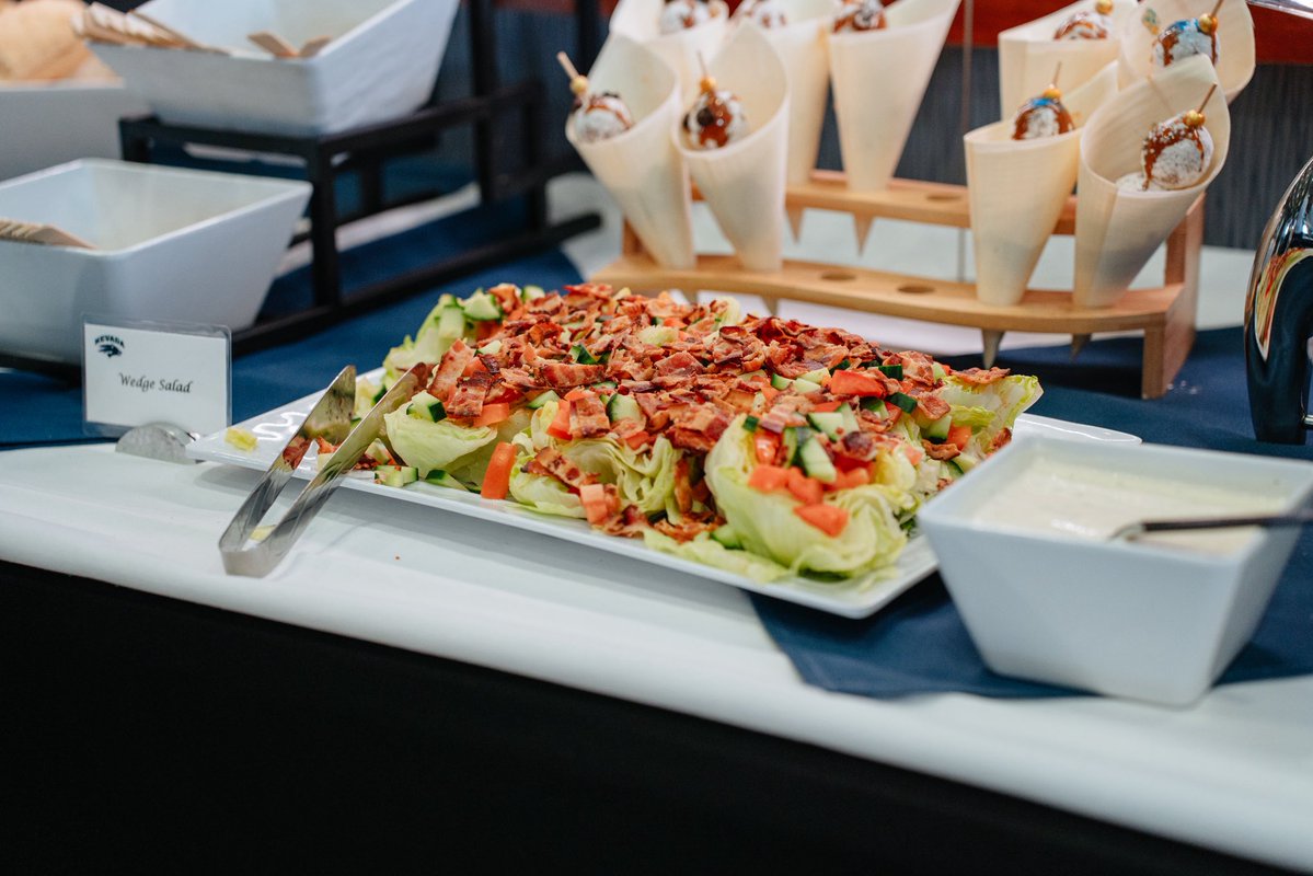 NevadaWolfPack's tweet image. Almost time for @nevadafootball season ๐
Our suite holders got a little taste of how gamedays are going to be ๐
Stay tuned for new concession items coming in Mackay this Fall!
#BattleBorn
