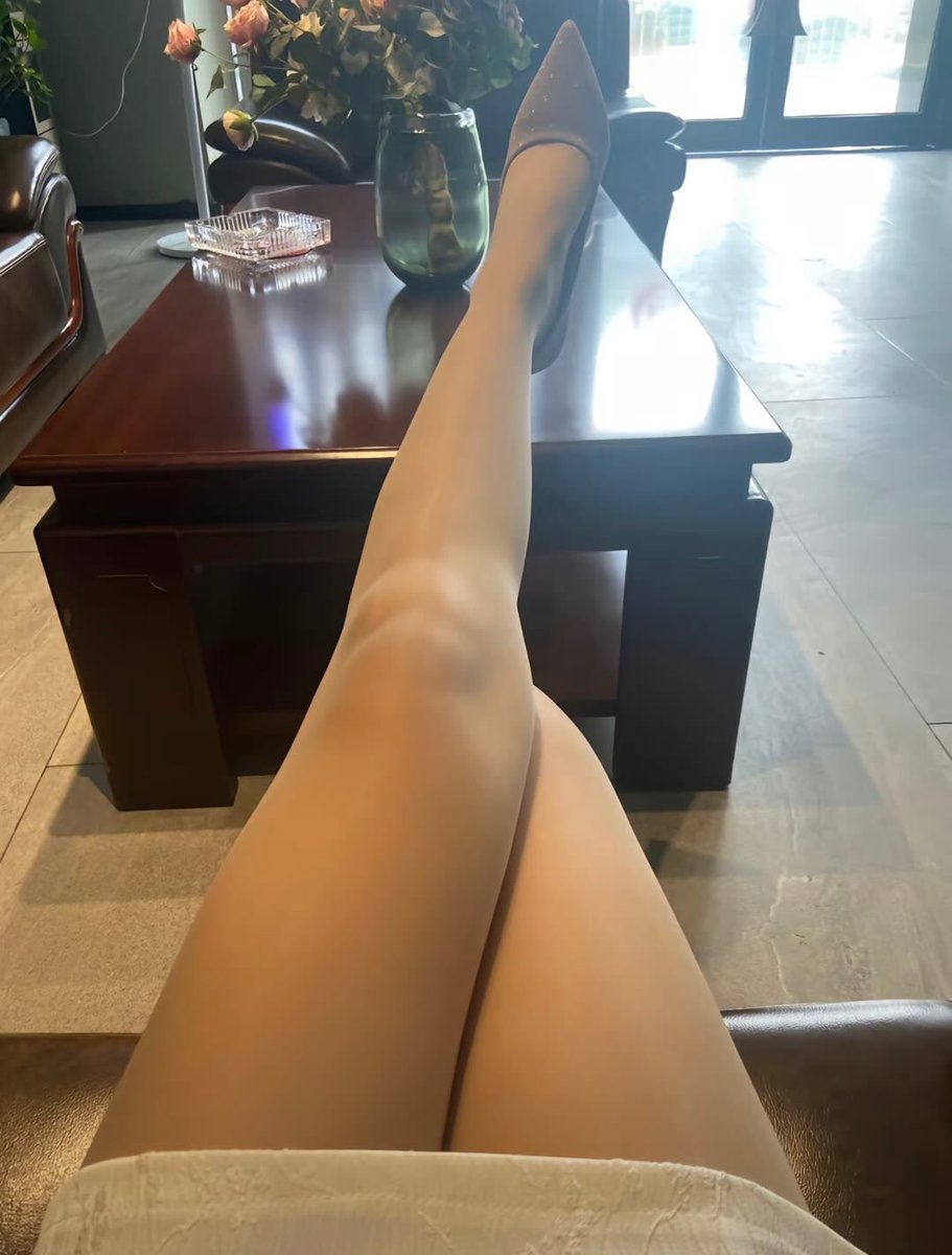 周六想操我老婆的优质男来两个，素质第一，私信带介绍