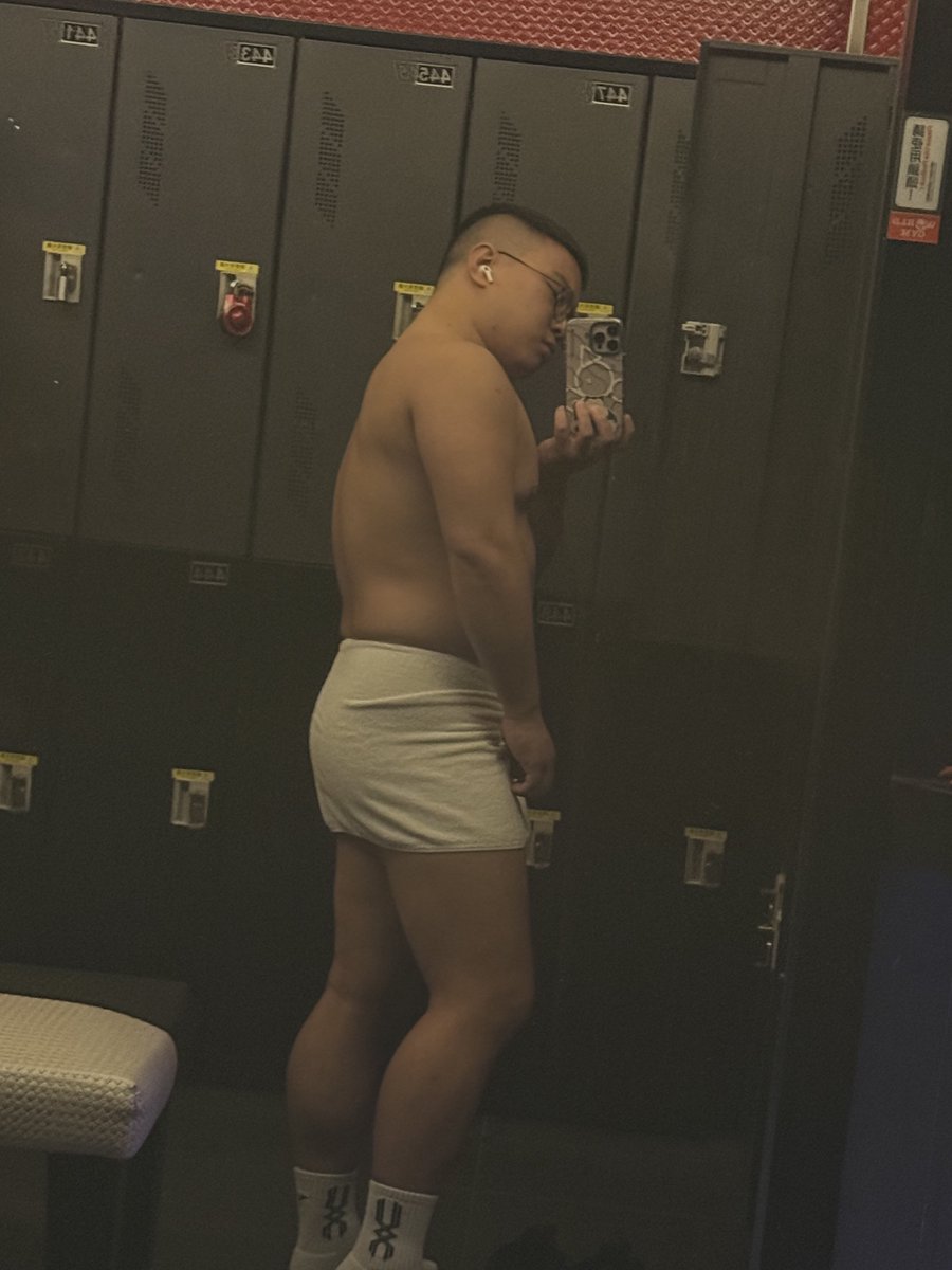 小隻🧸阿汪的淫亂回憶錄 (@awang0127) on Twitter photo 