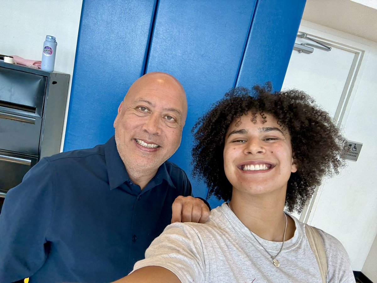 Thank you, <a href="/COACH_SCJ22/">Sarah Jenkins</a>, for the invite to speak to your <a href="/DelawareWBB/">Delaware Women’s Basketball</a> team. Discussed a wide array of topics (similar to what I’ve discussed regularly with our <a href="/Georgetown/">Georgetown University</a> student-athletes over the years). I did focus today on women’s sports and loved the questions from the