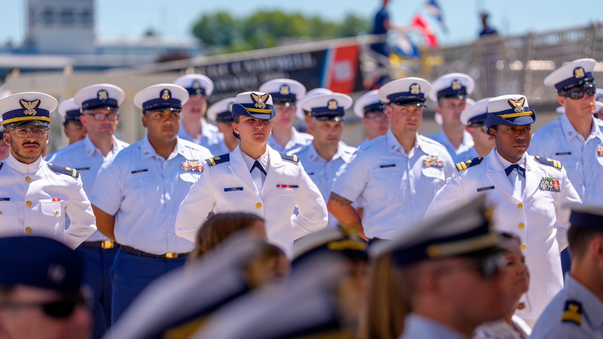USCGLANTAREA's tweet image. New leadership aboard @USCG Cutter Campbell (WMEC 909)! Tuesday at @NAVSTANEWPORTRI, CDR. Krystyn Pecora relieved CDR. Jonathan Harris during a change-of-command ceremony presided over by VADM. Nathan Moore, commander, Coast Guard Atlantic Area. #USCG @USCGNortheast 📸: David Lau