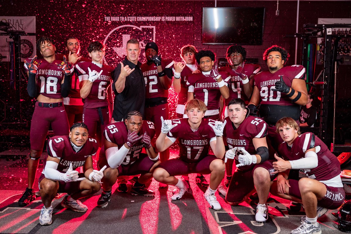 Nicholas Perez (@pereznick26) on Twitter photo Had a great time at media day! excited for the upcoming season. <a href="/CoachMaxwe11/">Michael Maxwell</a> <a href="/CoachCaseyVogt/">Casey Vogt</a> <a href="/wgjones85/">Greg Jones</a> <a href="/Coach_Fudge/">Isaac Fudge</a> <a href="/GRHS_Football/">GRHS Football</a> Had a great time at media day! excited for the upcoming season. <a href="/CoachMaxwe11/">Michael Maxwell</a> <a href="/CoachCaseyVogt/">Casey Vogt</a> <a href="/wgjones85/">Greg Jones</a> <a href="/Coach_Fudge/">Isaac Fudge</a> <a href="/GRHS_Football/">GRHS Football</a>