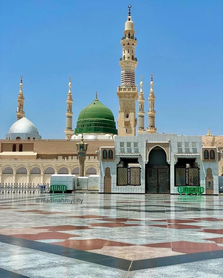 اَلسَلامُ عَلَيْكُم وَرَحْمَةُ اَللهِ وَبَرَكاتُهُ
صبح بخیر 
سبحان اللہ وبحمدہ سبحان اللہ العظیم
وَرَفَعْنَا لَكَ ذِكْرَكَ ○
میرے نبی ﷺ کا ذکر ہمیشہ بلند رہے گا 
اَللّٰھُمَّ صَلِّ عَلٰی ,مُحَمَّدٍ وَّعَلٰٓی اٰلِ مُحَمَّدٍ