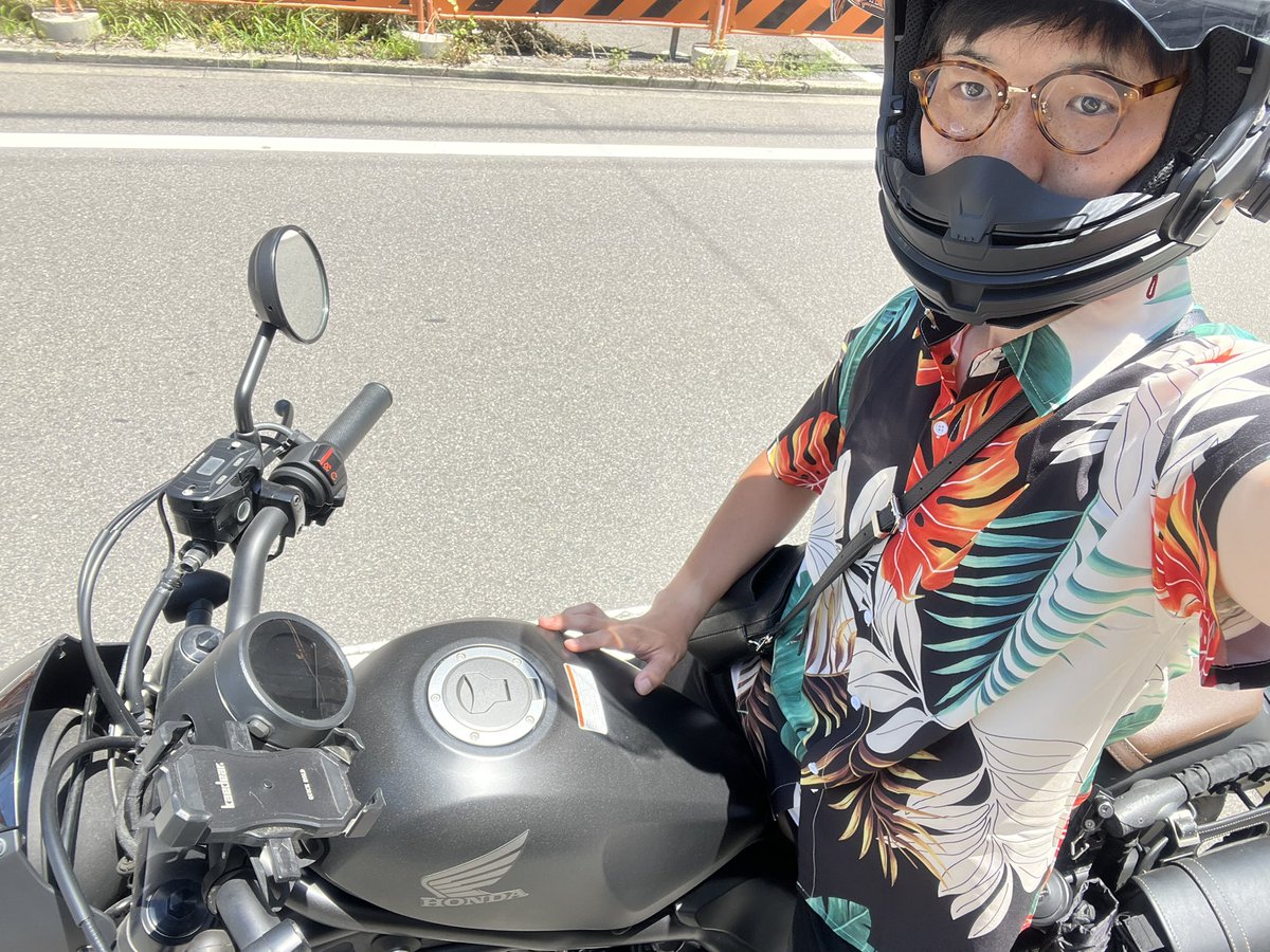 tdra08n_b's tweet image. この前バイク乗って鬼滅の刃観に行ってきました。
観た後はこんな顔になります。

ただいま。