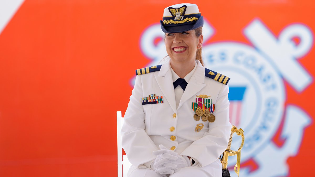 USCGLANTAREA's tweet image. New leadership aboard @USCG Cutter Campbell (WMEC 909)! Tuesday at @NAVSTANEWPORTRI, CDR. Krystyn Pecora relieved CDR. Jonathan Harris during a change-of-command ceremony presided over by VADM. Nathan Moore, commander, Coast Guard Atlantic Area. #USCG @USCGNortheast 📸: David Lau