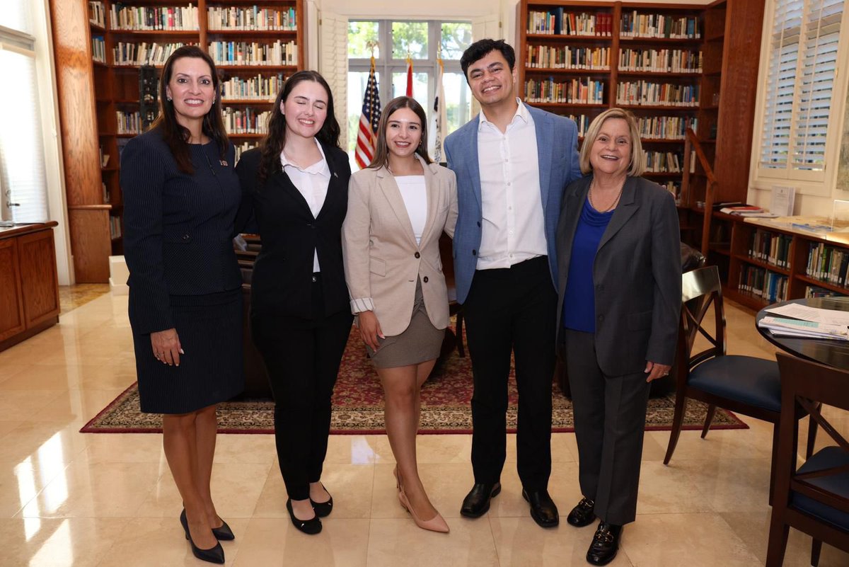 I was proud to celebrate the launch of the Ileana Ros-Lehtinen Legacy Project and Fellowship Program.

She is a proud FIU alumna and a respected public servant. FIU embodies the same bold energy, principled leadership, entrepreneurial spirit, and commitment to global leadership