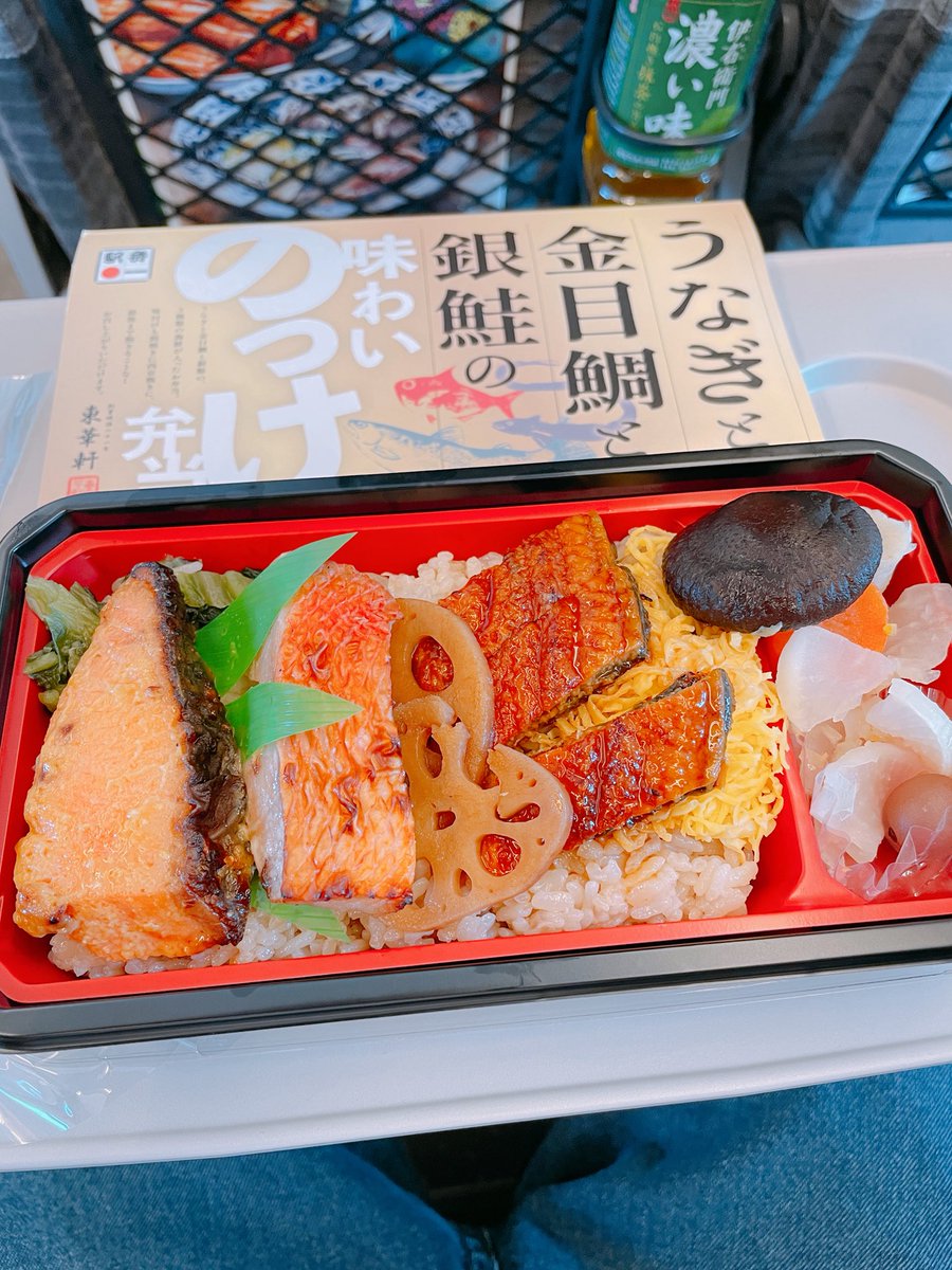 masayasuf's tweet image. 新幹線に乗っています。