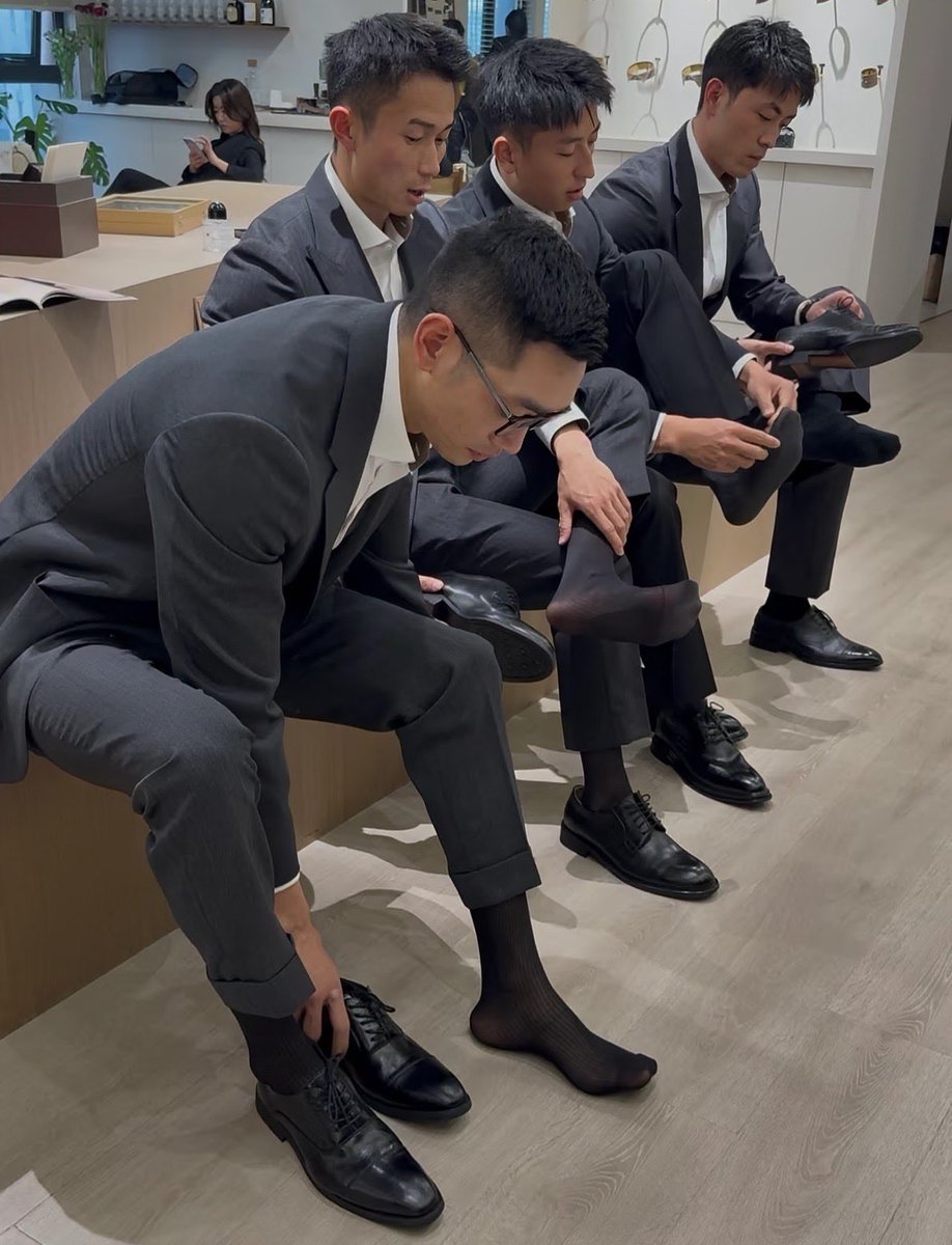 sx84604818's tweet photo. 👔西裝愛好者👔 https://t.co/rMSLqq3nvO