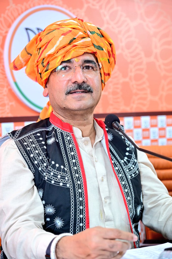 Tushar S Dwivedi (@tushardwivedis) on Twitter photo औरों के हित में होता जिनको आनंद, ऐसे अपने भाईसाब हितानंद...!!
शुभ जन्मदिवस भाईसाहब🙏🏻
<a href="/HitanandSharma/">हितानंद Hitanand</a> औरों के हित में होता जिनको आनंद, ऐसे अपने भाईसाब हितानंद...!!
शुभ जन्मदिवस भाईसाहब🙏🏻
<a href="/HitanandSharma/">हितानंद Hitanand</a>