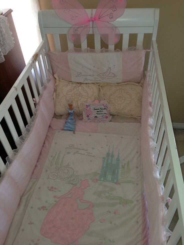 cribclassics's tweet photo. i want a crib so bad im gonna throw up  💔💔💔💔💔💔 my user isnt cribclassics for nothing https://t.co/Ubsh4qy2ZW