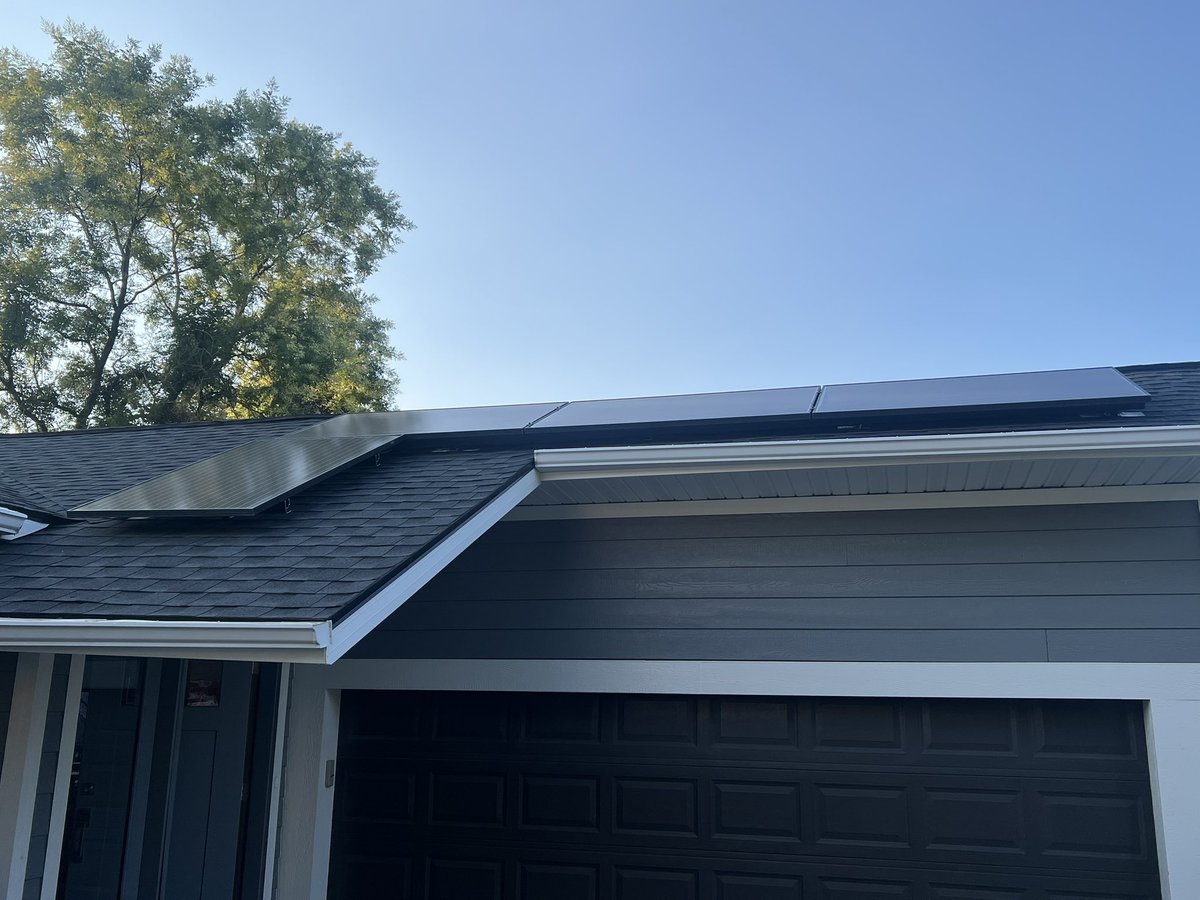 bexcran's tweet image. Wondering if I can make use of the new HB 340 law to reconnect these 4 Enphase panels which were disconnected when the new system was installed.