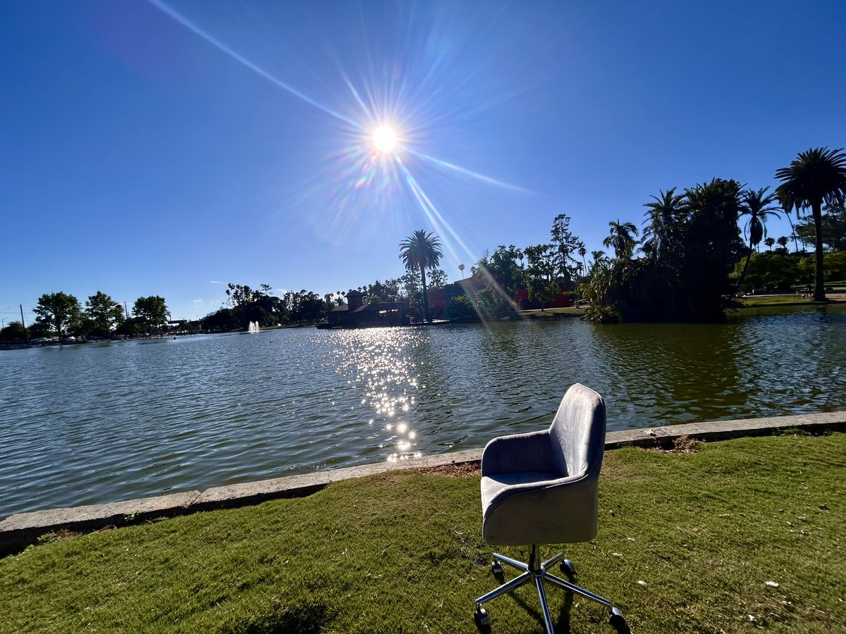 34.06665° N, 118.20148° W