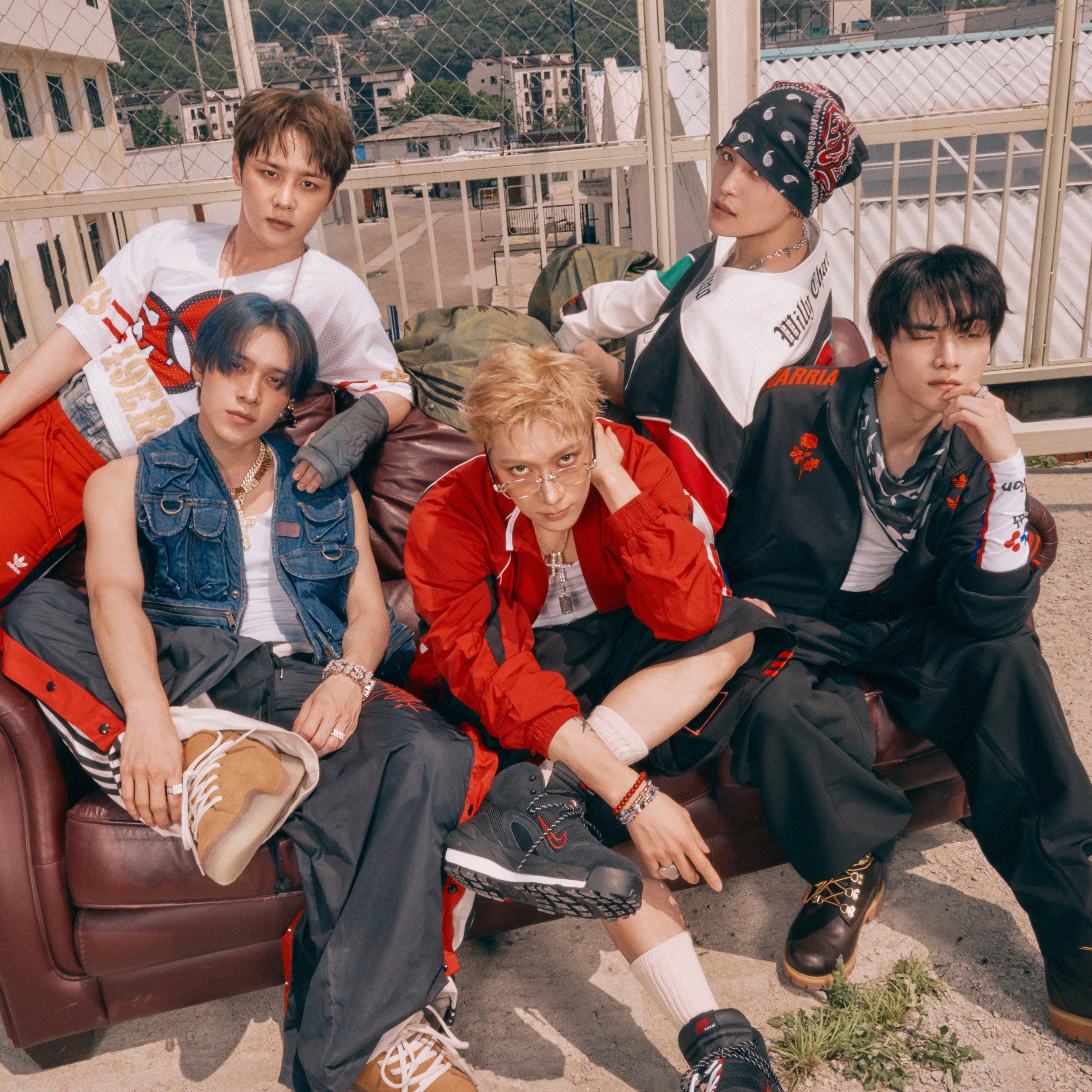 dreamshow チソン GOODS | NCT Website