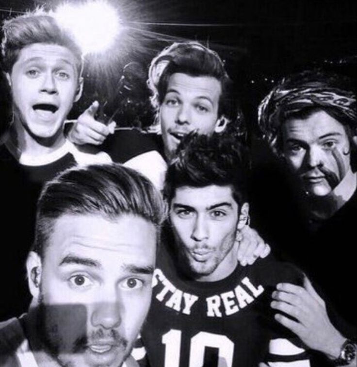 Happy 15th anniversary to the best boy band ever! Thank you guys for making my teenage year the best 🥺💖 <a href="/onedirection/">One Direction</a> <a href="/LiamPayne/">Liam</a> <a href="/Harry_Styles/">Harry Styles.</a> <a href="/NiallOfficial/">Niall Horan</a> <a href="/Louis_Tomlinson/">Louis Tomlinson</a>